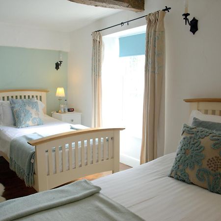 Kings Arms Hotel Abergavenny Eksteriør bilde