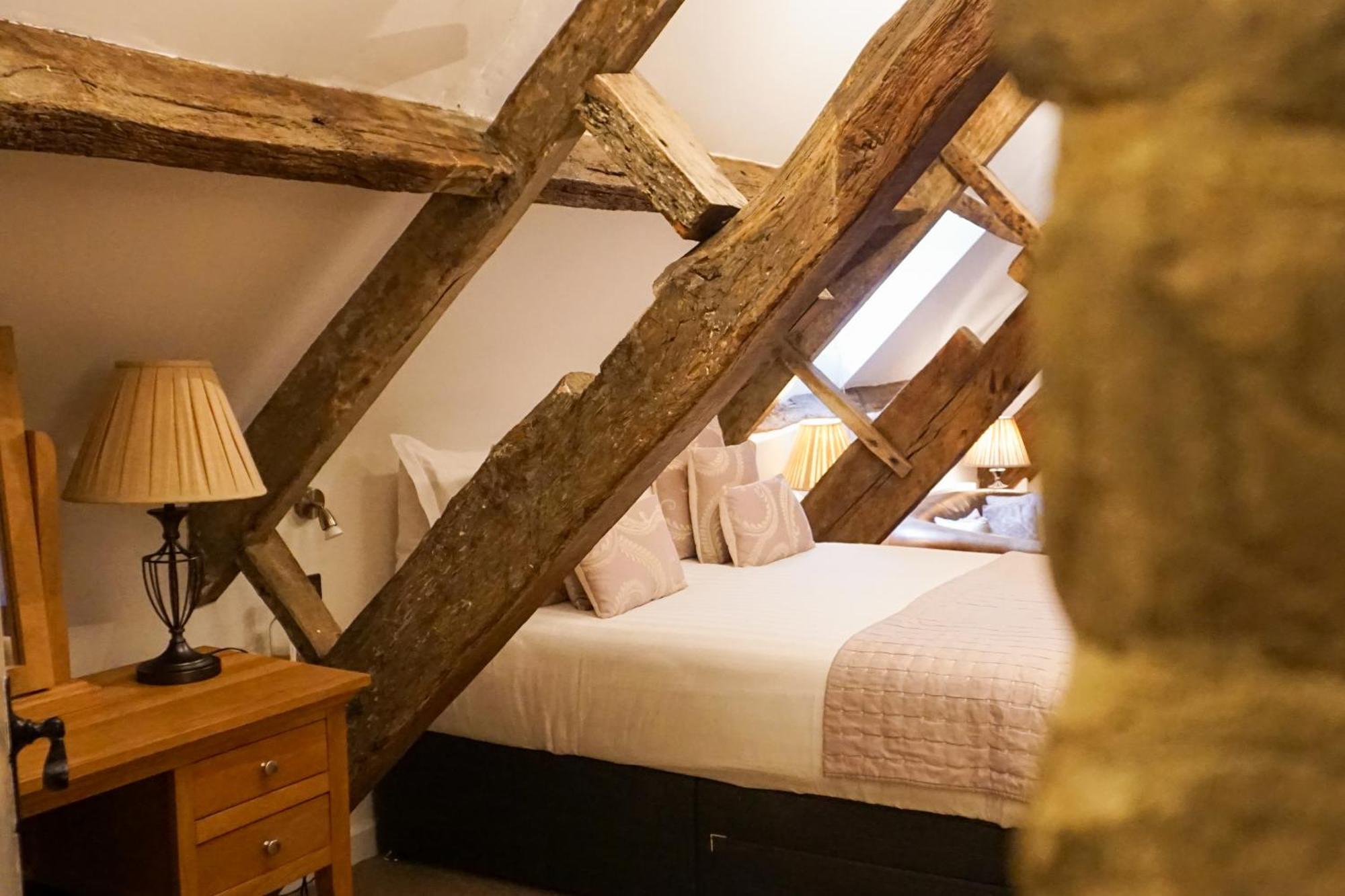 Kings Arms Hotel Abergavenny Eksteriør bilde