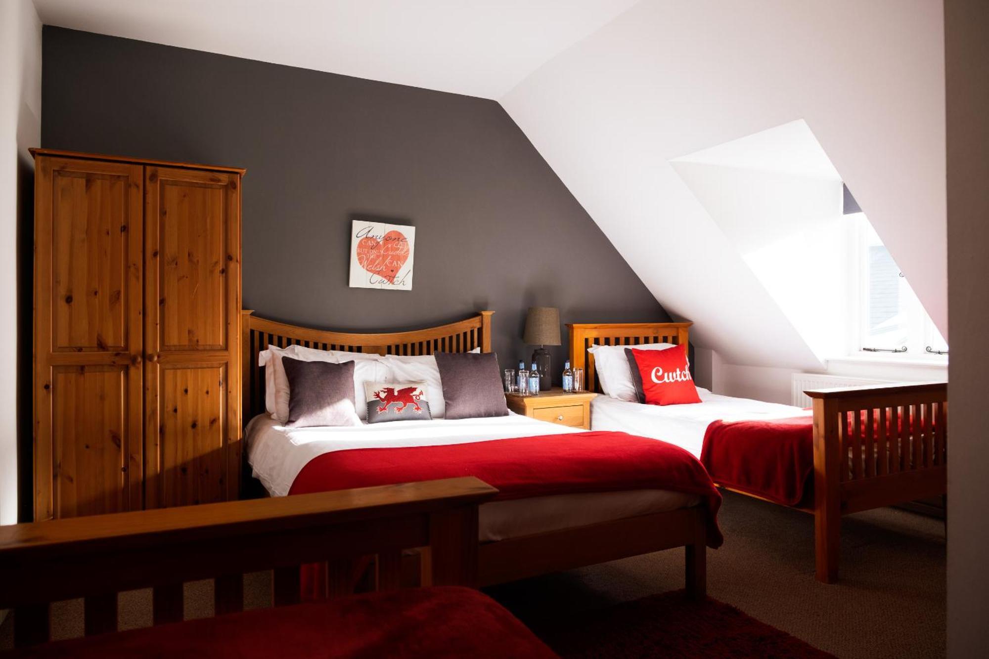 Kings Arms Hotel Abergavenny Eksteriør bilde