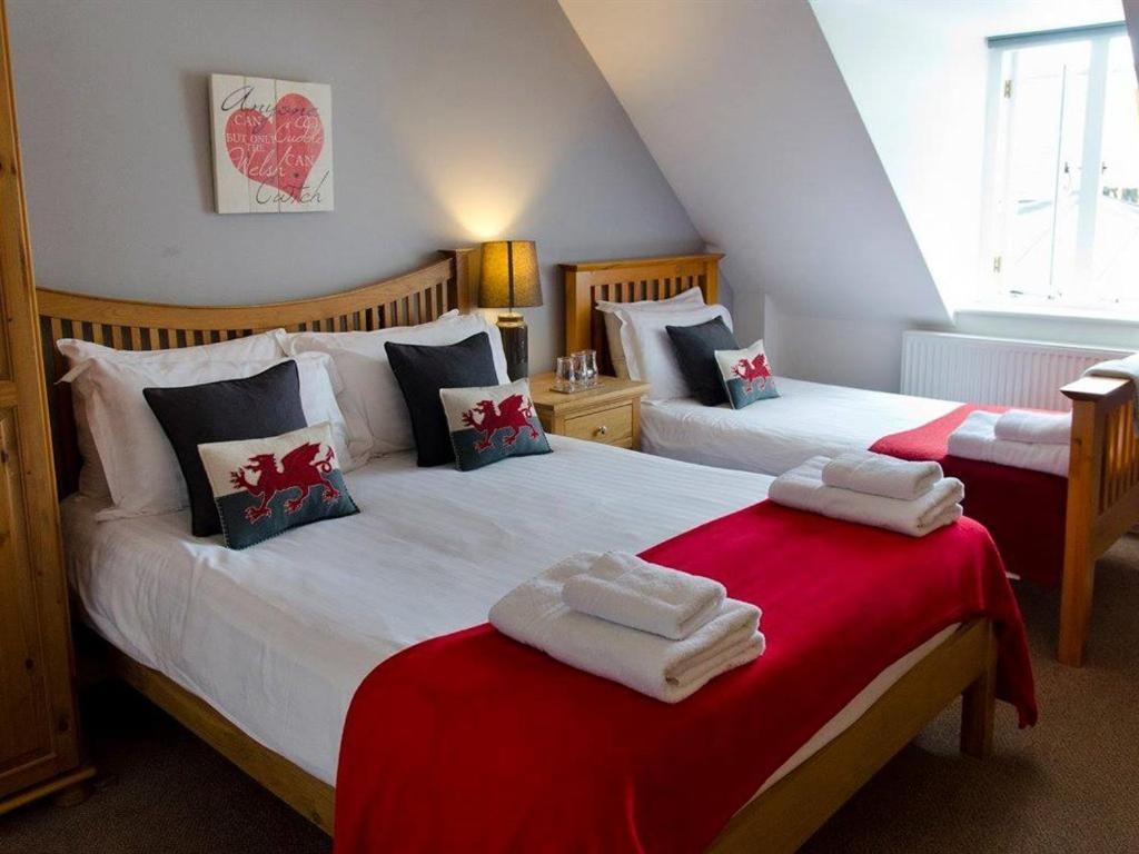 Kings Arms Hotel Abergavenny Eksteriør bilde