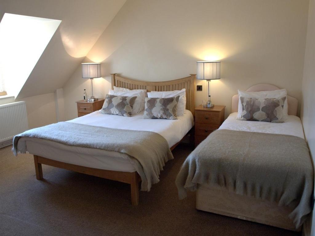 Kings Arms Hotel Abergavenny Rom bilde