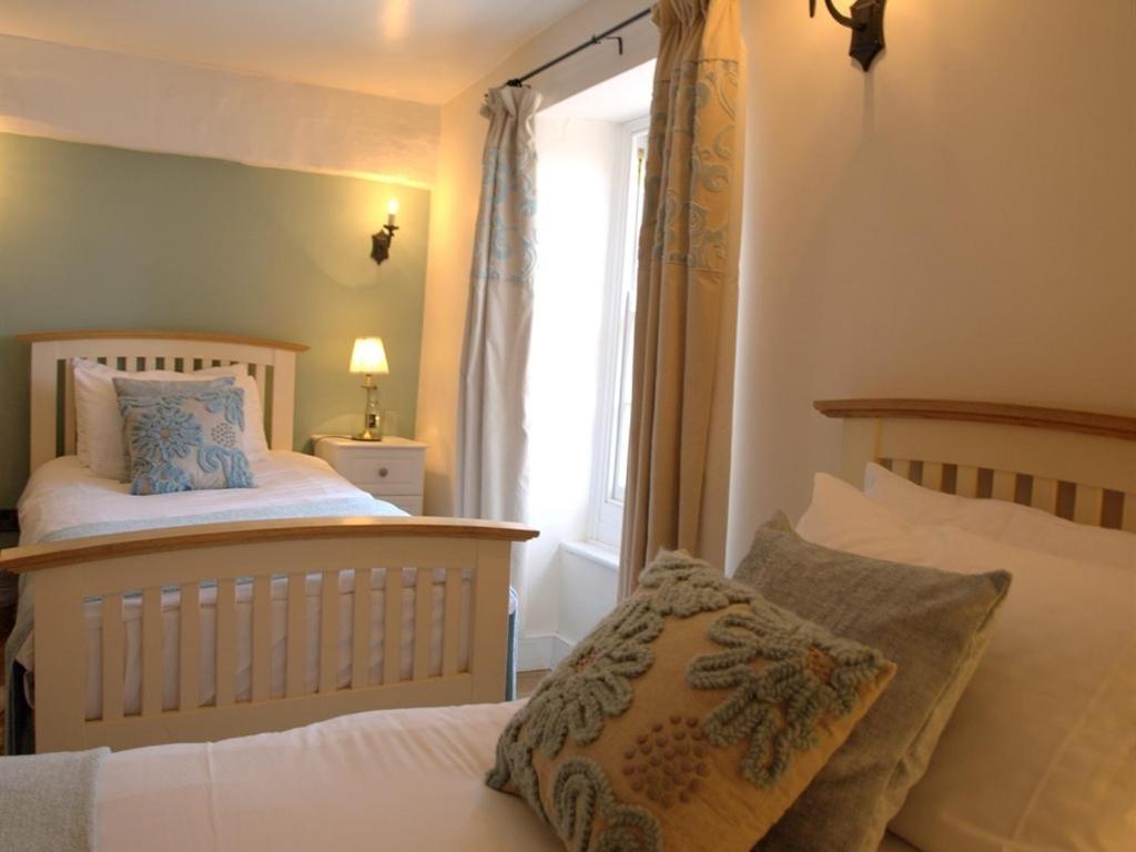 Kings Arms Hotel Abergavenny Rom bilde