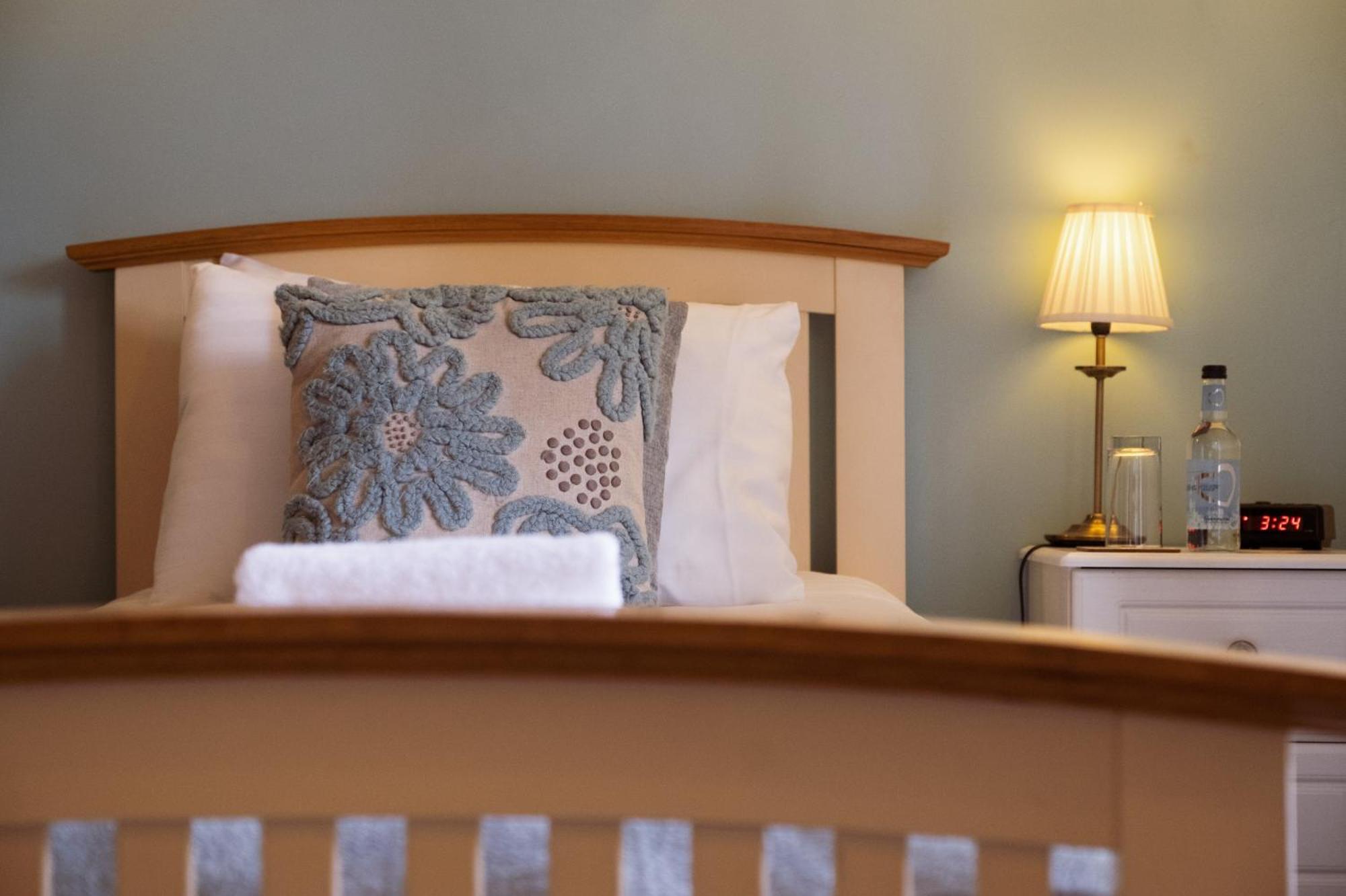 Kings Arms Hotel Abergavenny Rom bilde