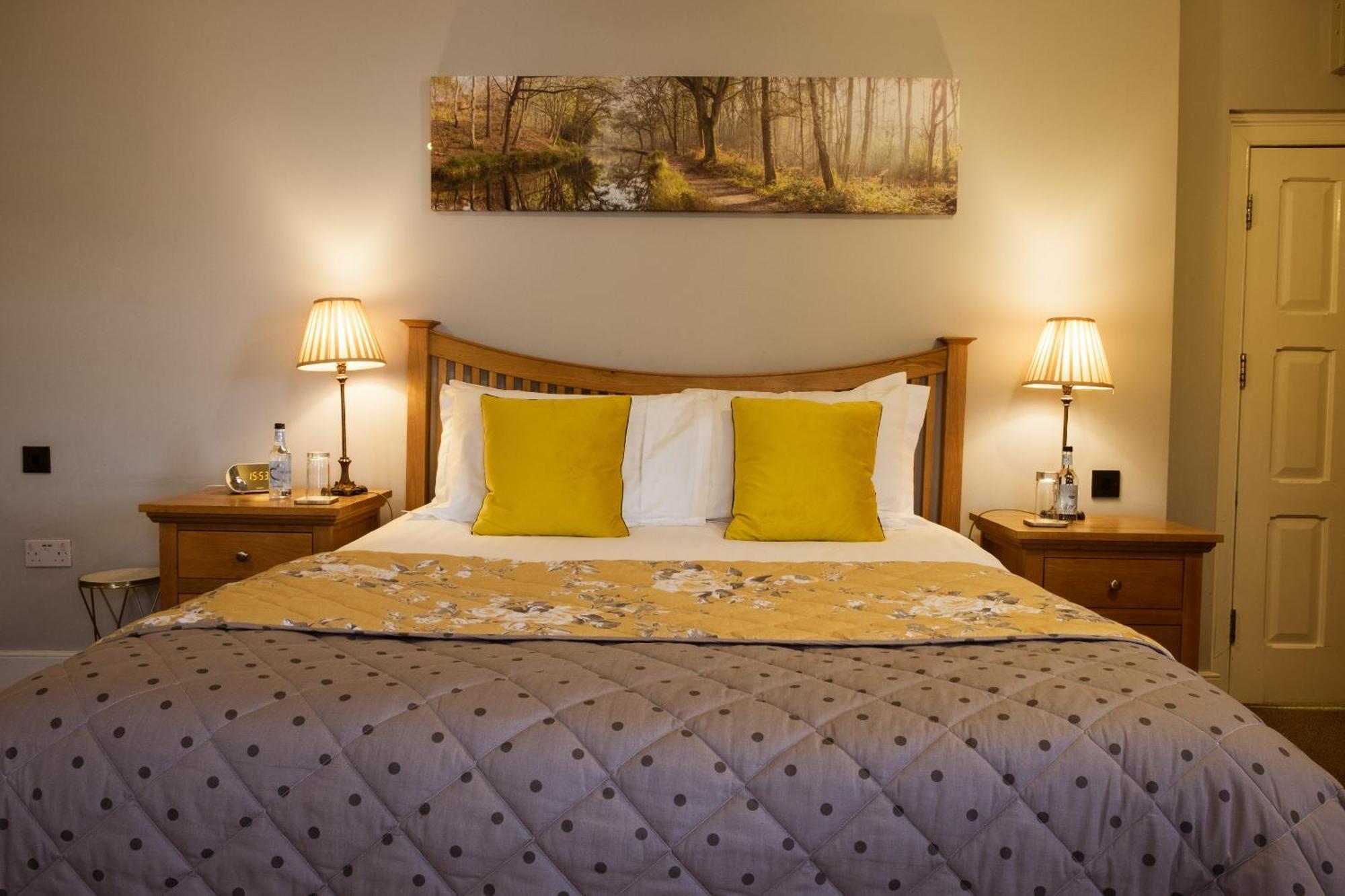 Kings Arms Hotel Abergavenny Eksteriør bilde