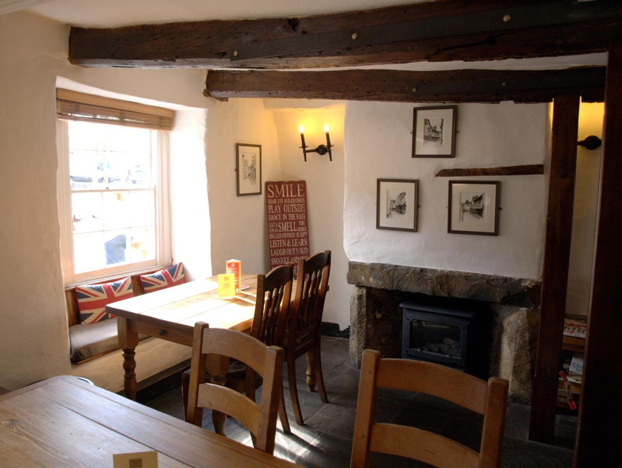 Kings Arms Hotel Abergavenny Eksteriør bilde